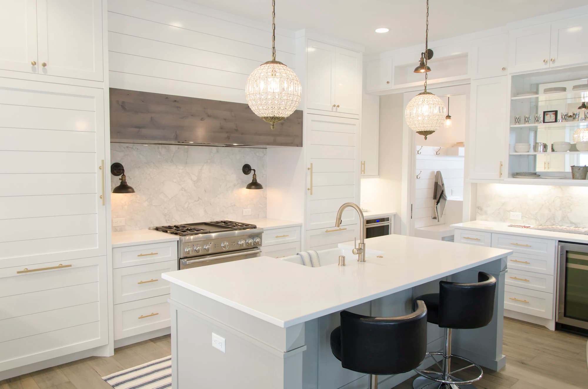 Kitchens & Dining — 7