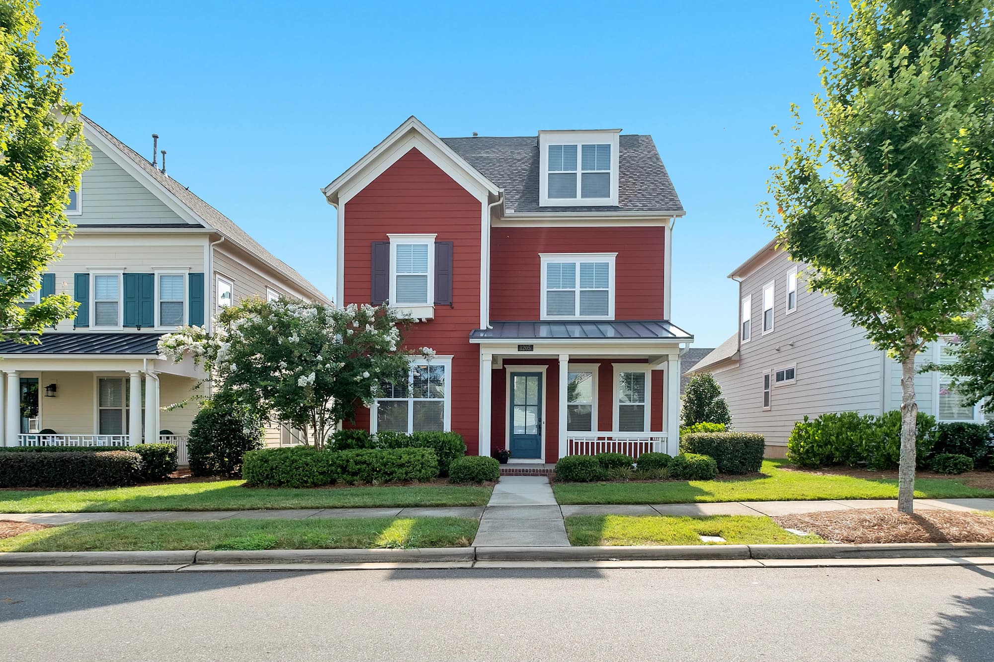 Neighborhood Vibes — 5